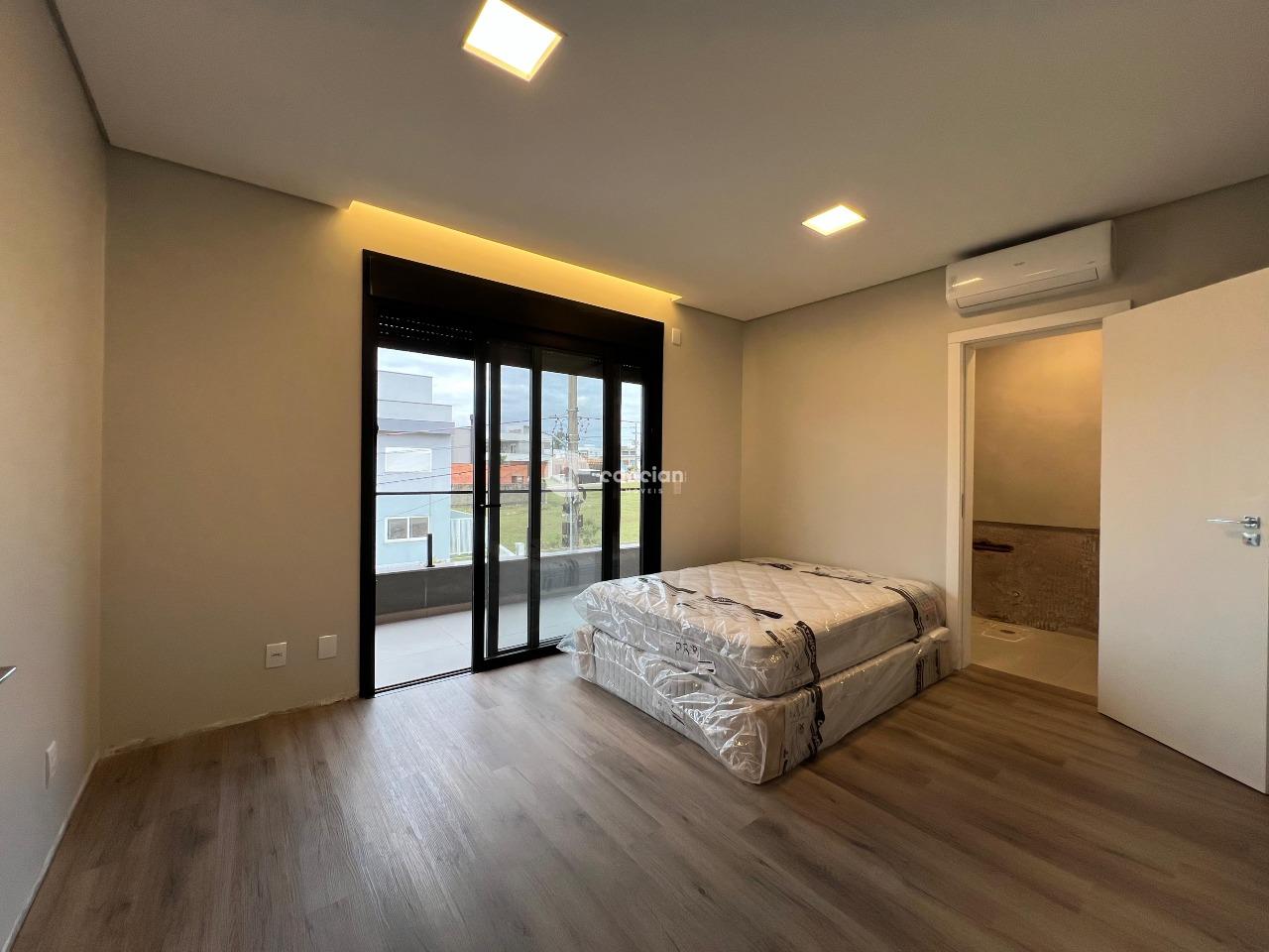 Casa de Condomínio à venda no Camobi: 