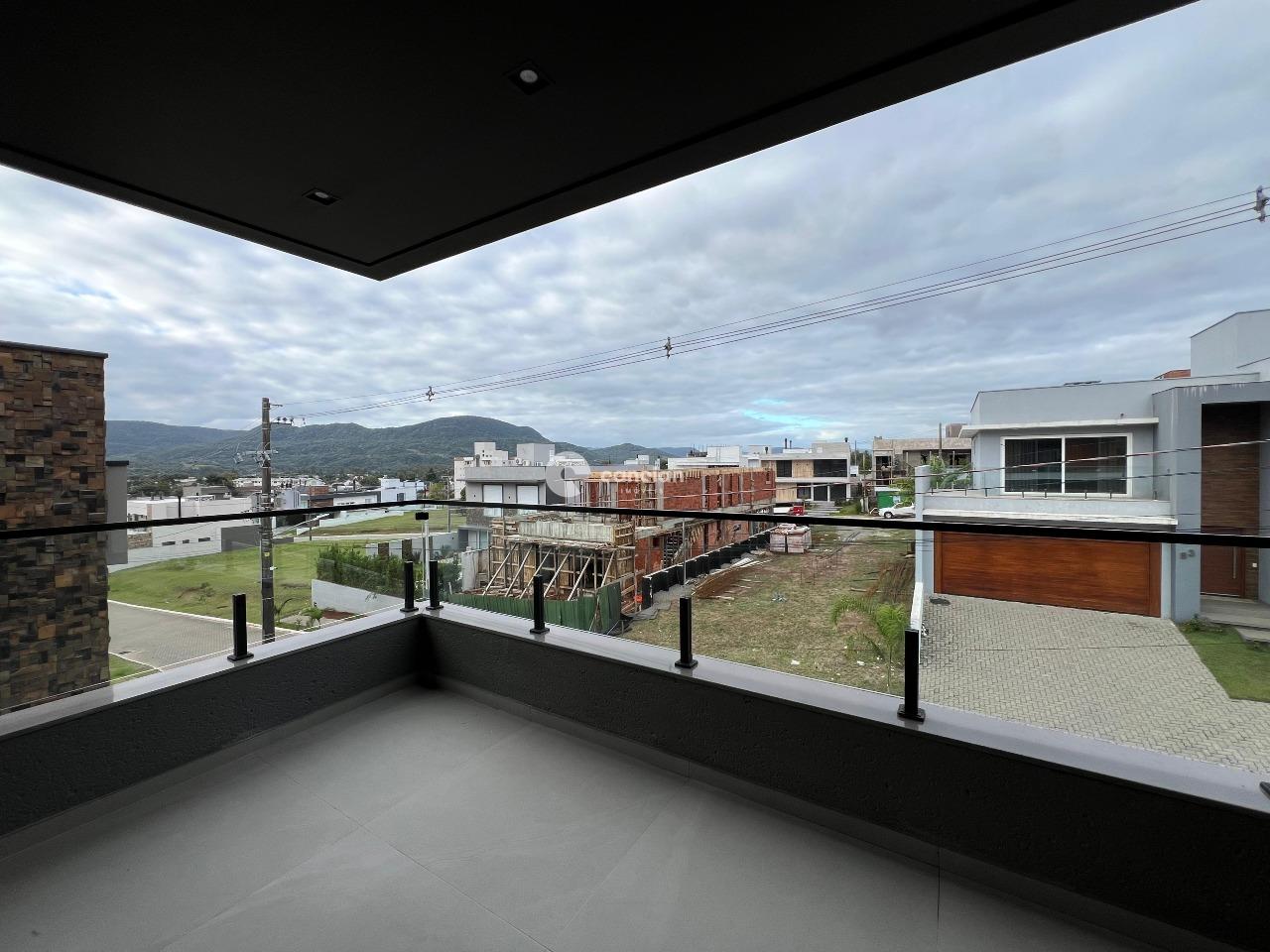 Casa de Condomínio à venda no Camobi: 