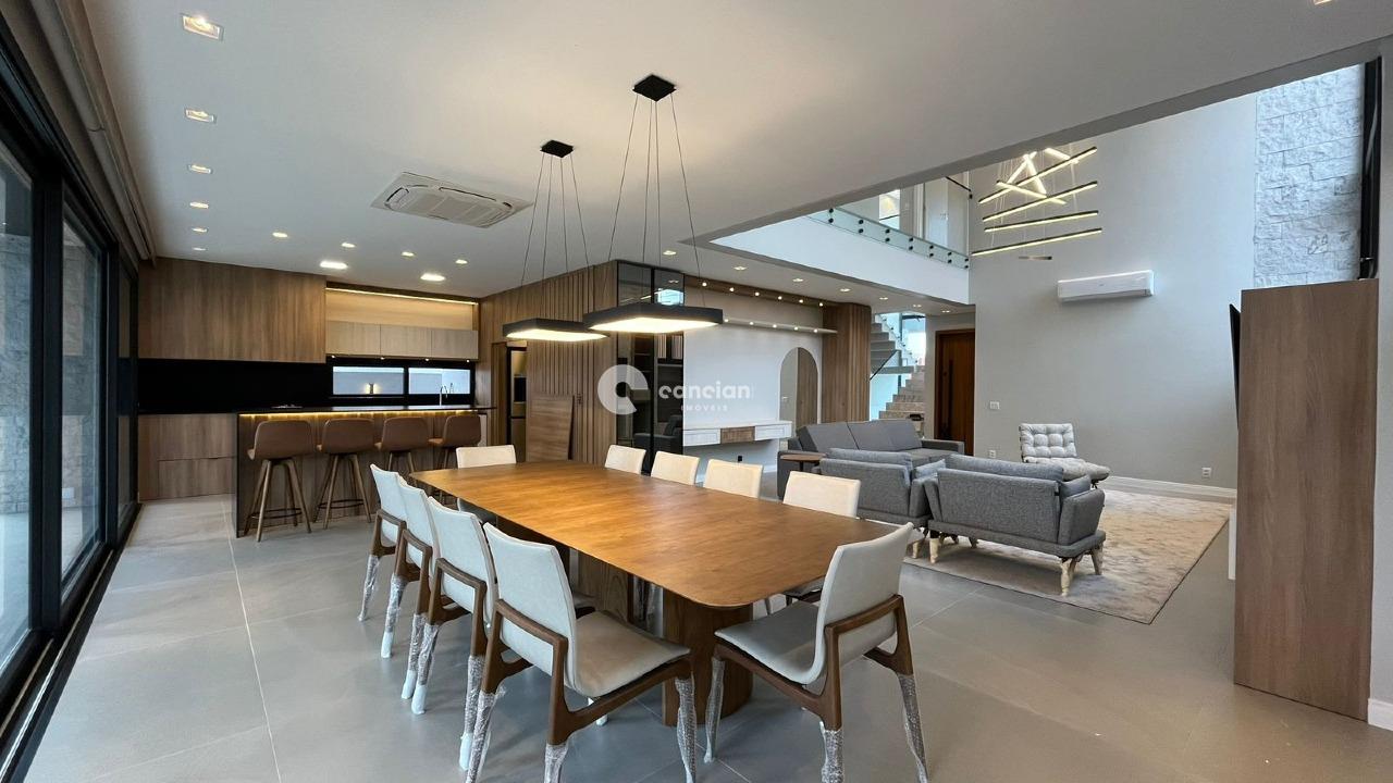 Casa de Condomínio à venda no Camobi: 