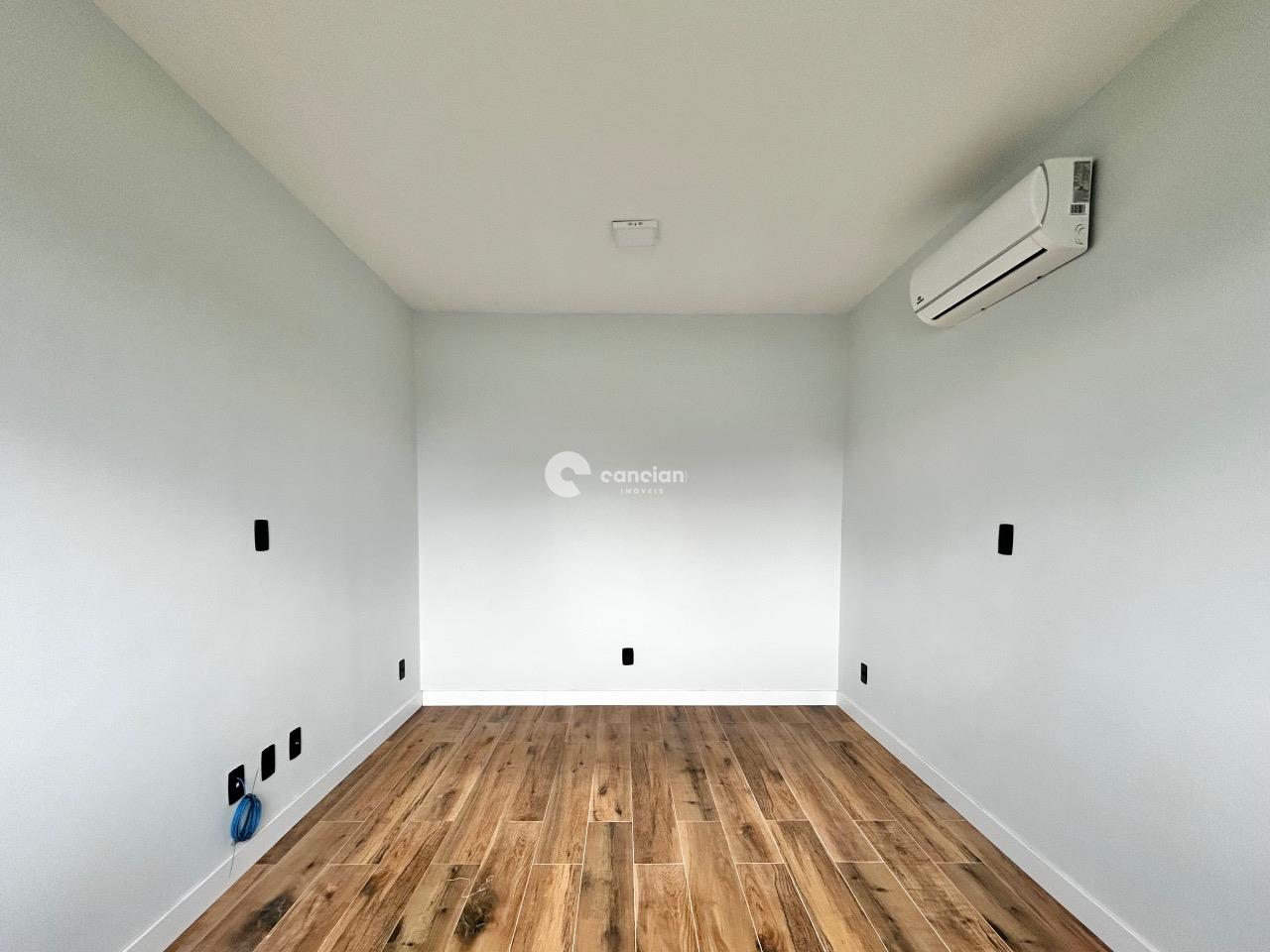 Casa de Condomínio à venda no Camobi: