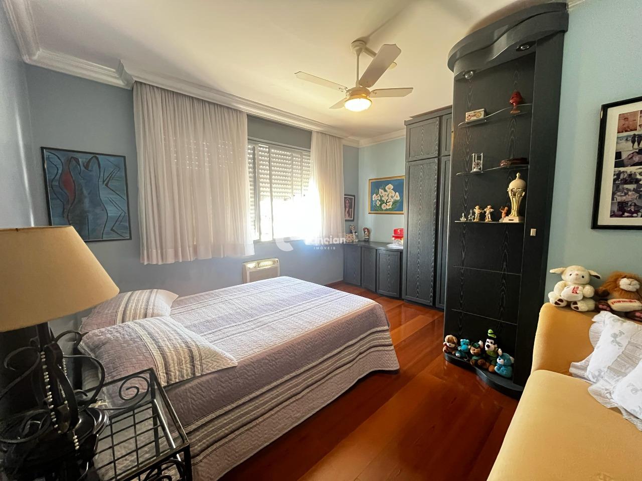 Cobertura à venda no Centro: