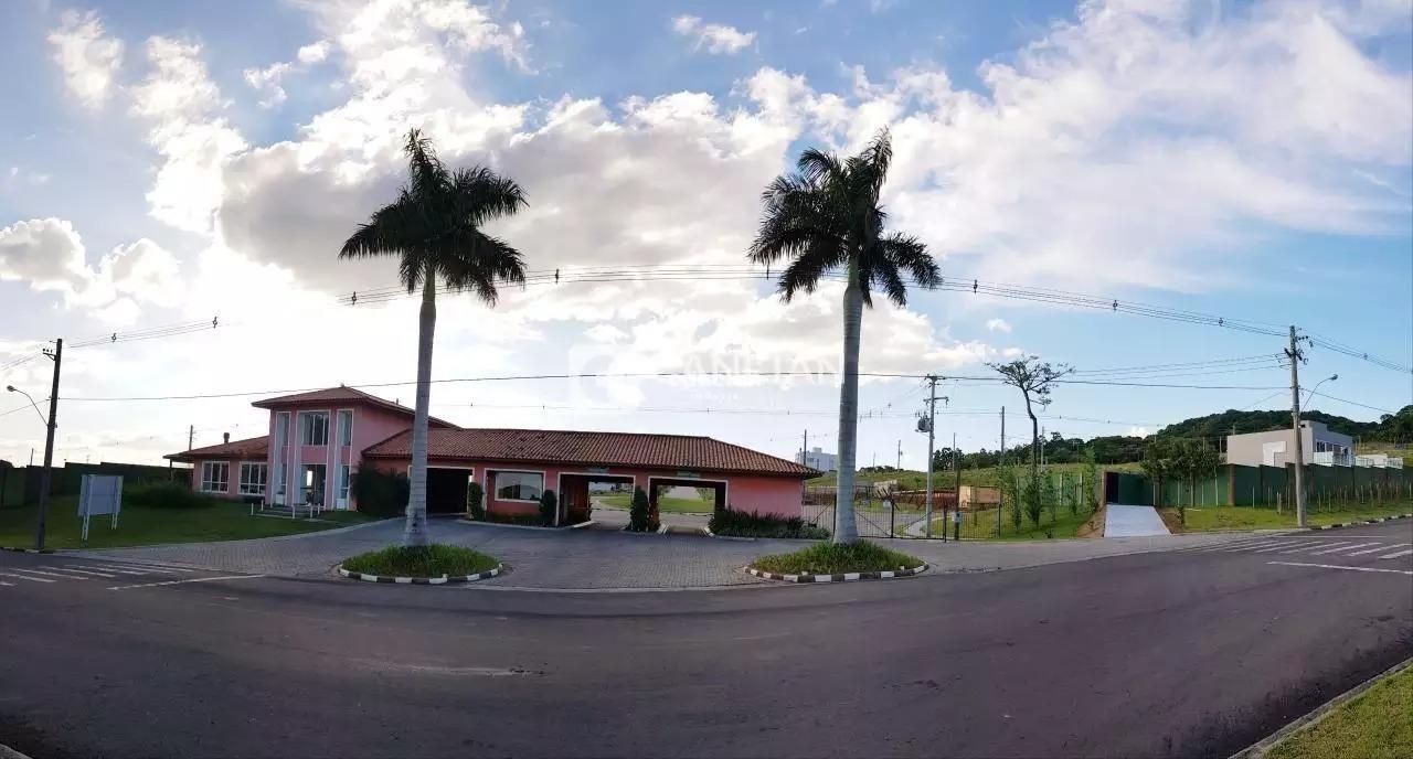 Terreno em condomínio à venda no Tomazetti: 