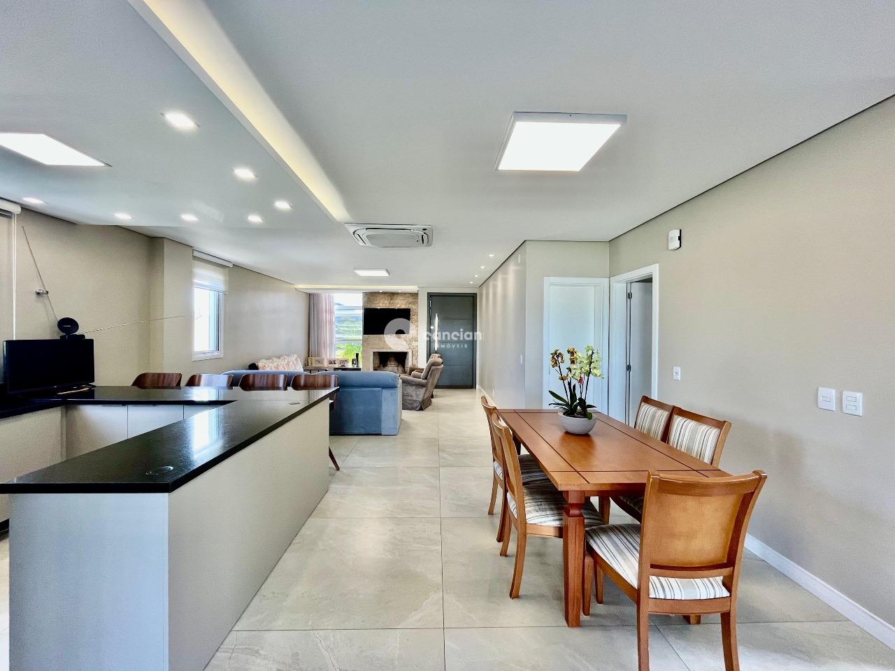 Casa à venda no Camobi: 