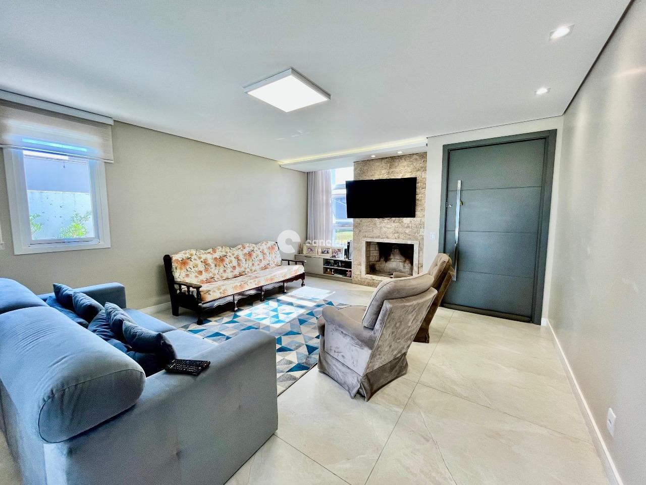 Casa à venda no Camobi: 