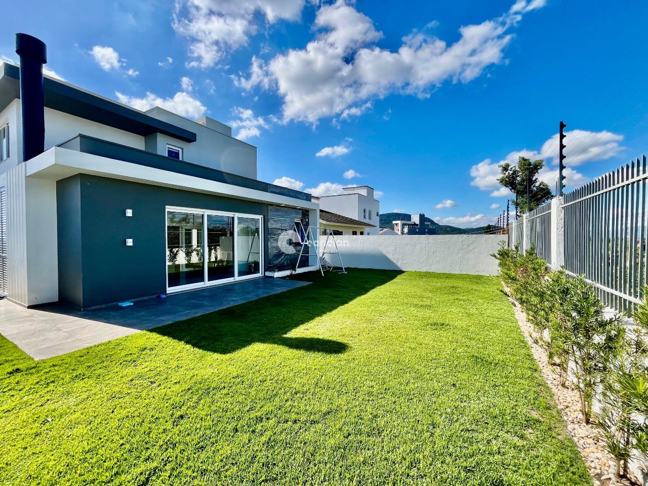 Casa à venda no Camobi: 