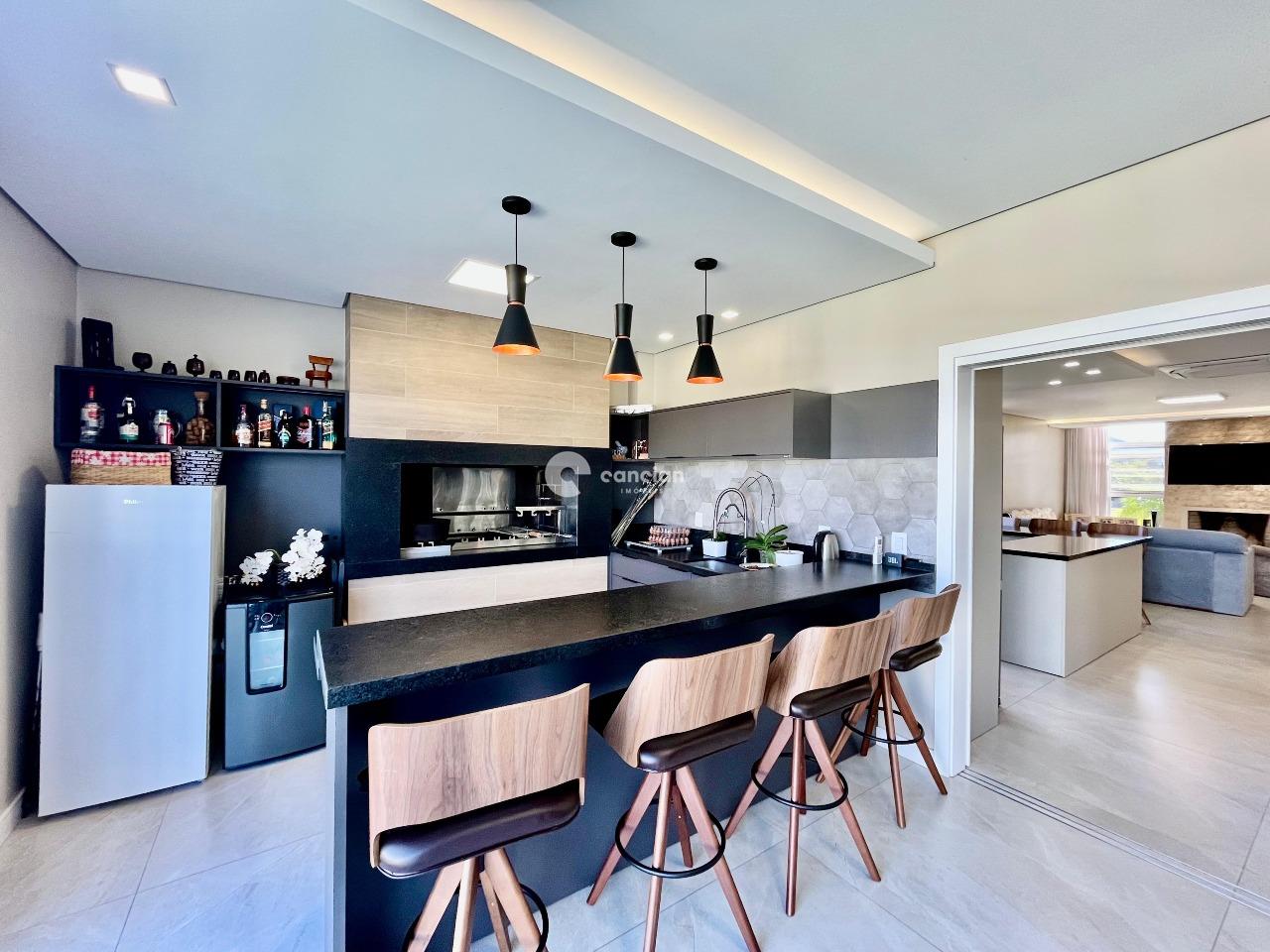 Casa à venda no Camobi: area gourmet