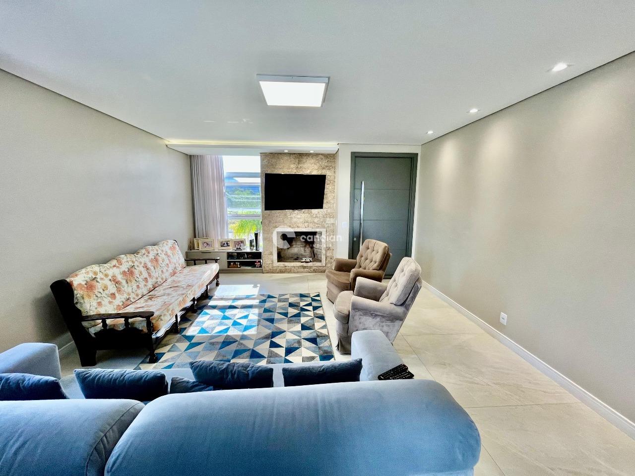 Casa à venda no Camobi: 