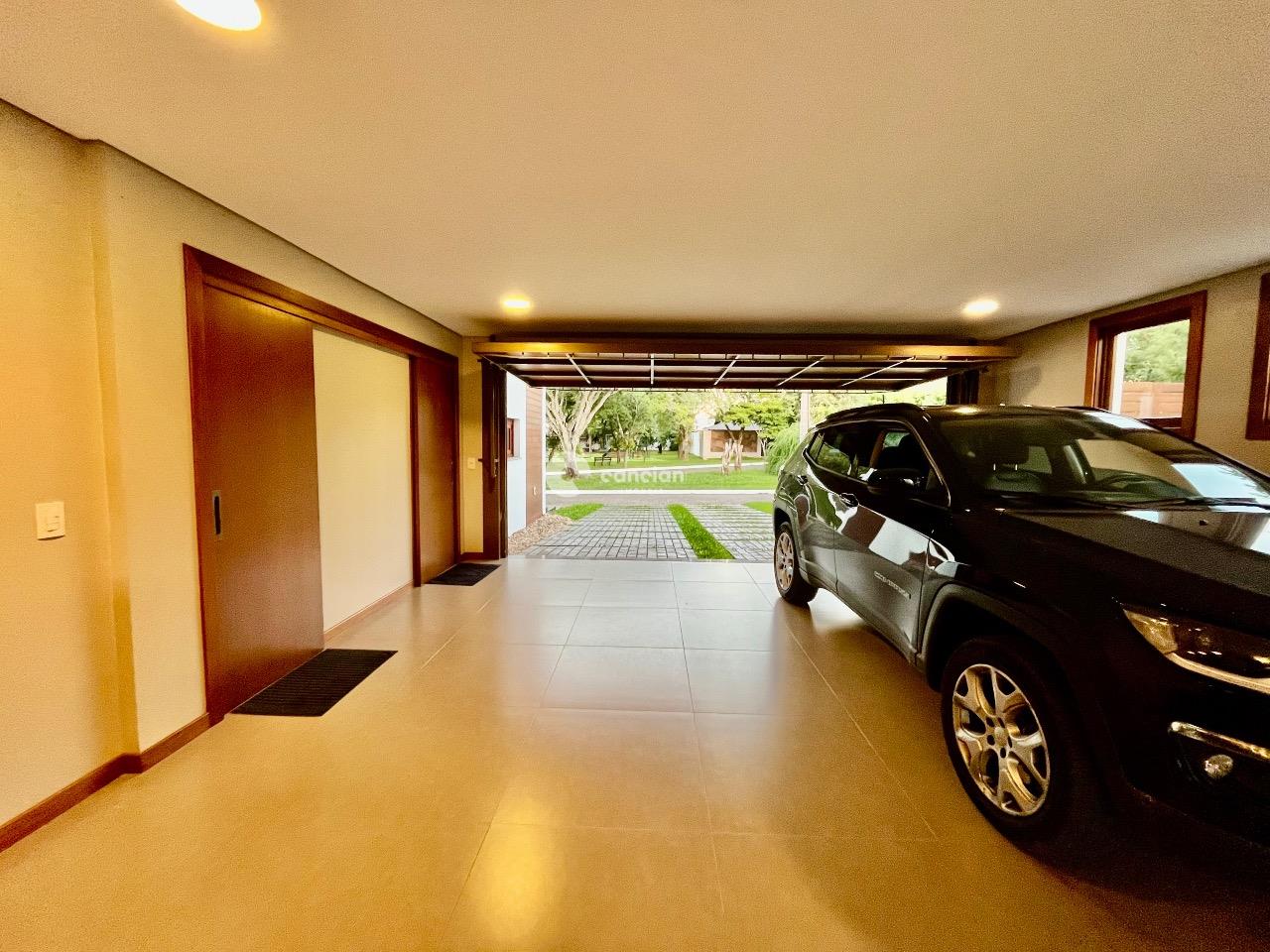 Casa de Condomínio à venda no Camobi: 