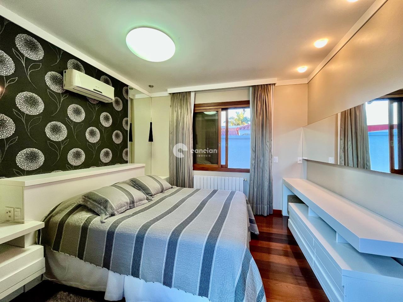 Casa de Condomínio à venda no Camobi: 