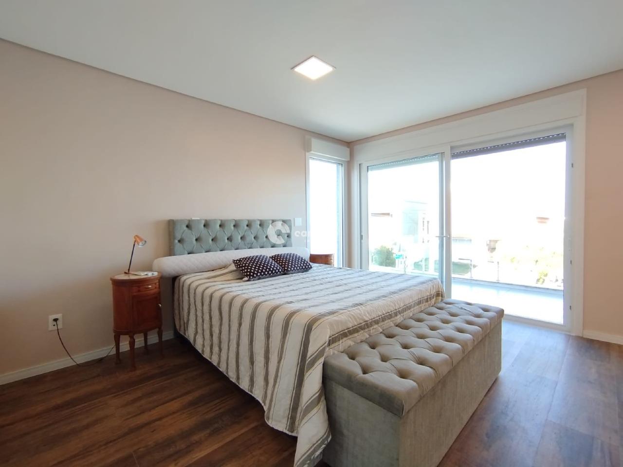 Casa de Condomínio à venda no Tomazetti: