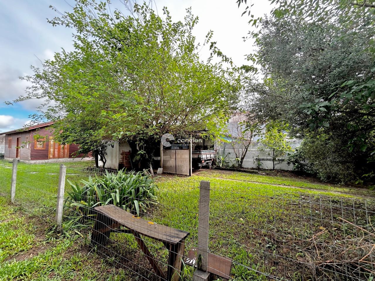 Casa à venda no Camobi: 