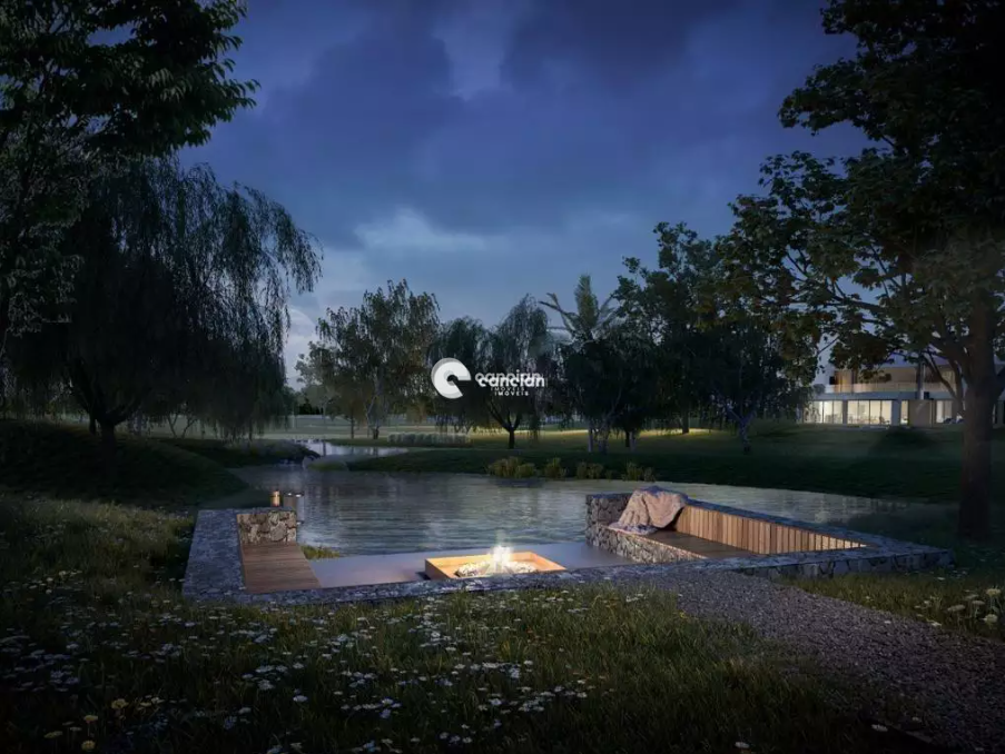 Terreno em condomínio à venda no Tomazetti: