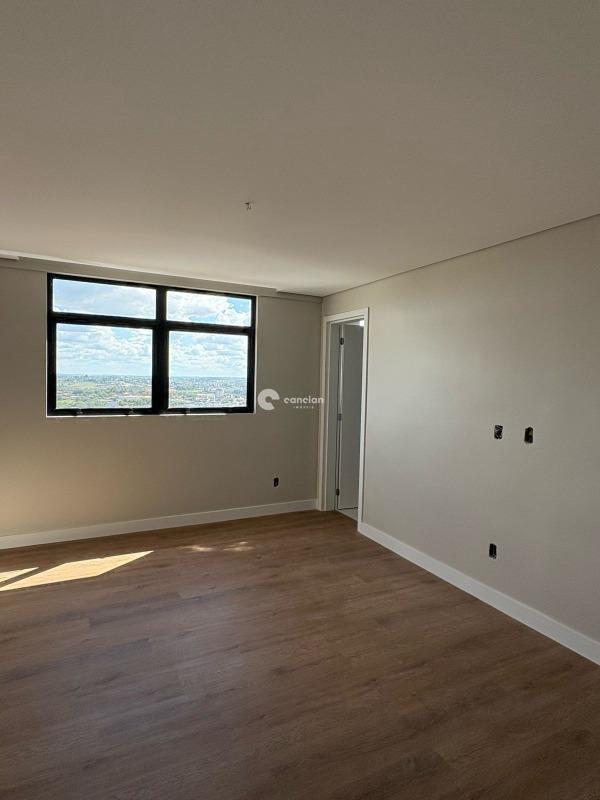 Apartamento à venda no Nossa Senhora Medianeira: Suíte 2