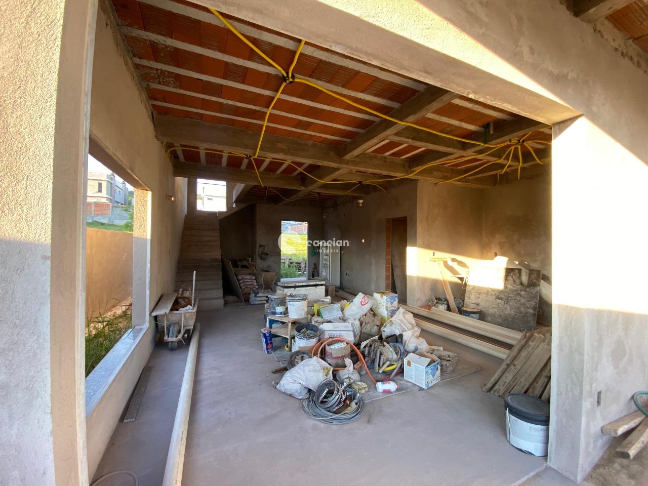 Casa de Condomínio à venda no Tomazetti: 