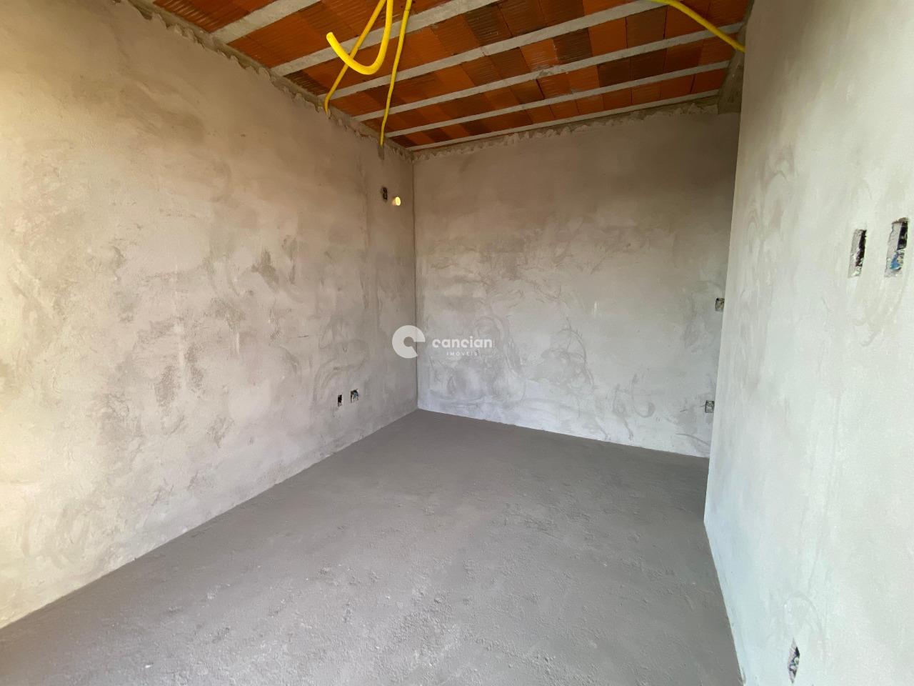 Casa de Condomínio à venda no Tomazetti: 