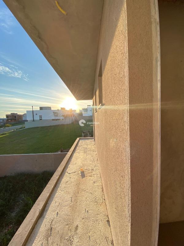 Casa de Condomínio à venda no Tomazetti: 