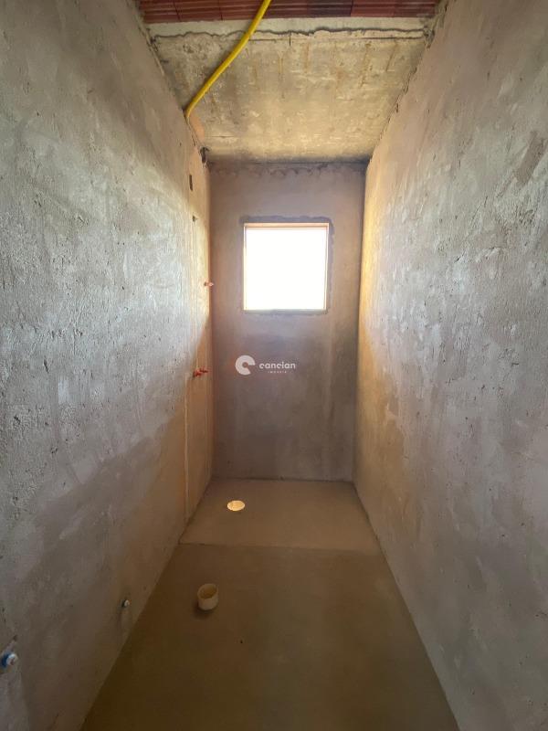 Casa de Condomínio à venda no Tomazetti: 