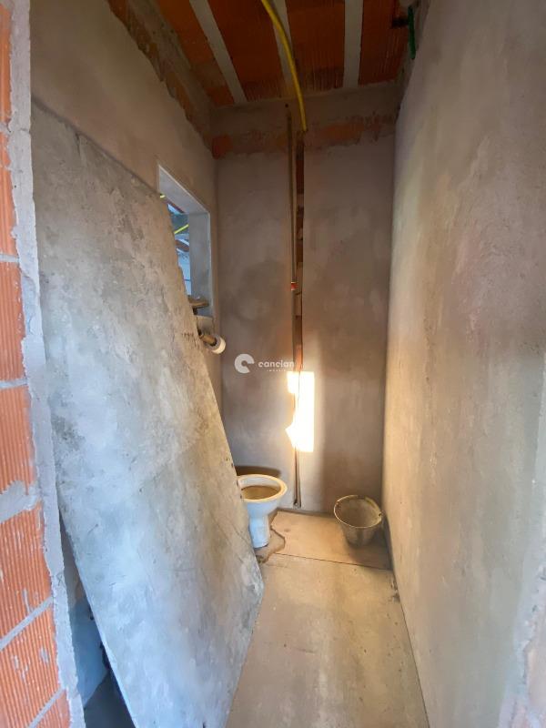 Casa de Condomínio à venda no Tomazetti: 