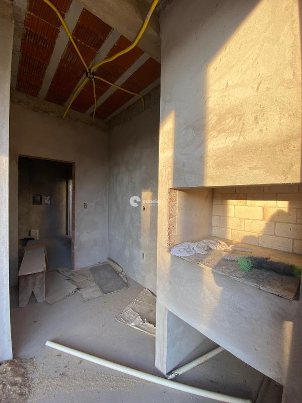 Casa de Condomínio à venda no Tomazetti: 