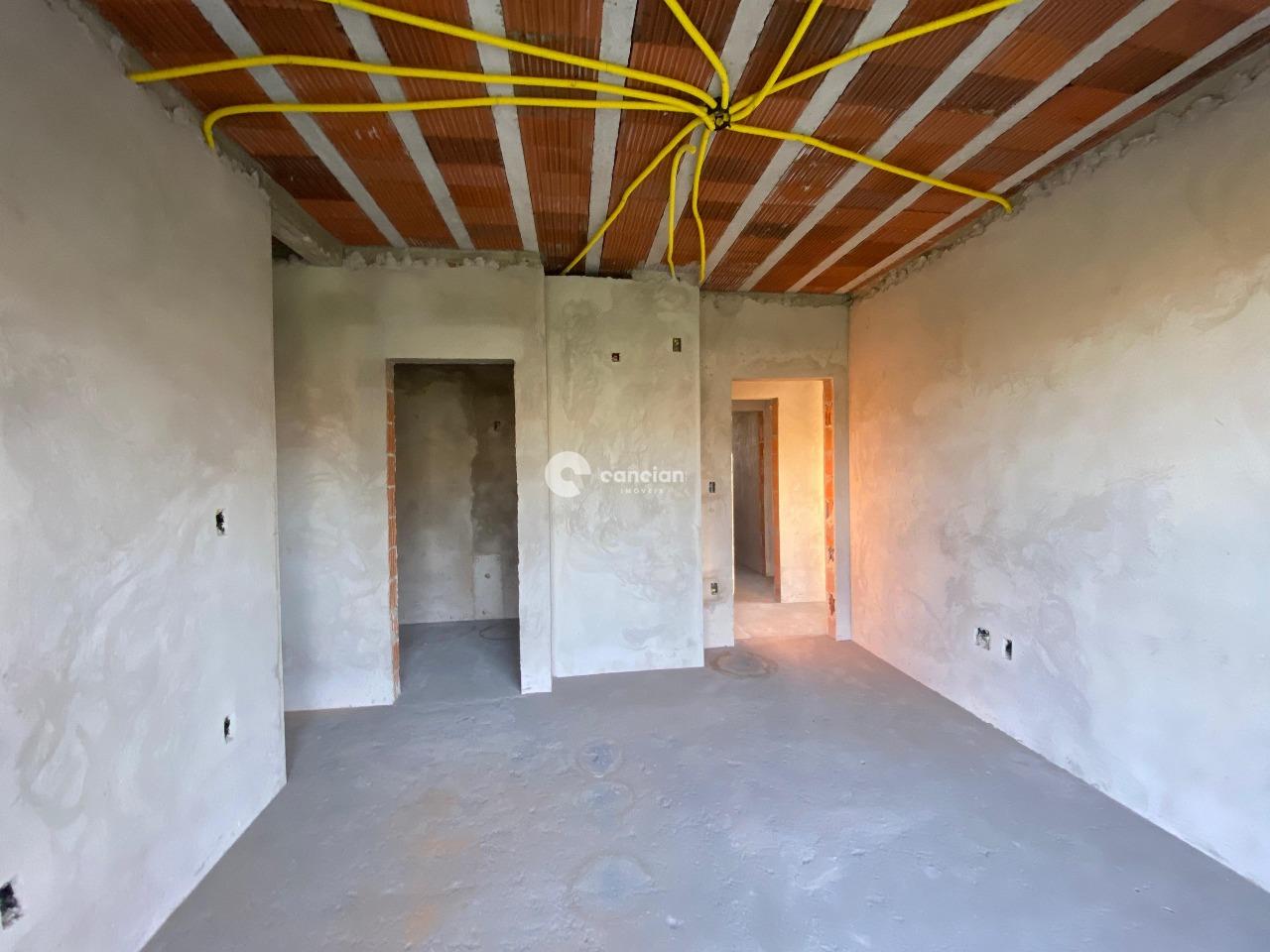 Casa de Condomínio à venda no Tomazetti: 