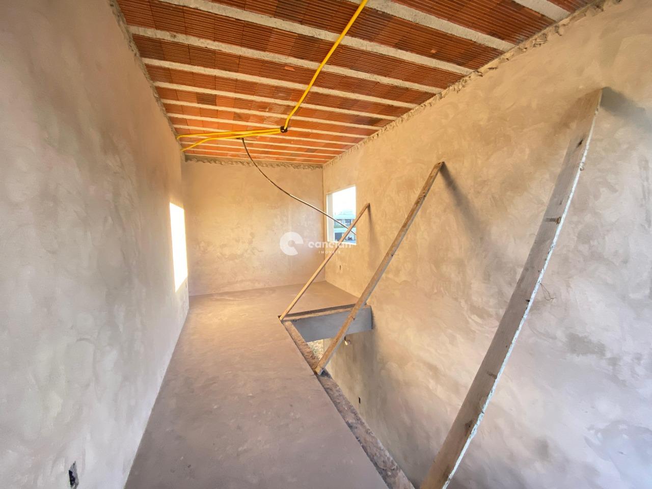 Casa de Condomínio à venda no Tomazetti: 