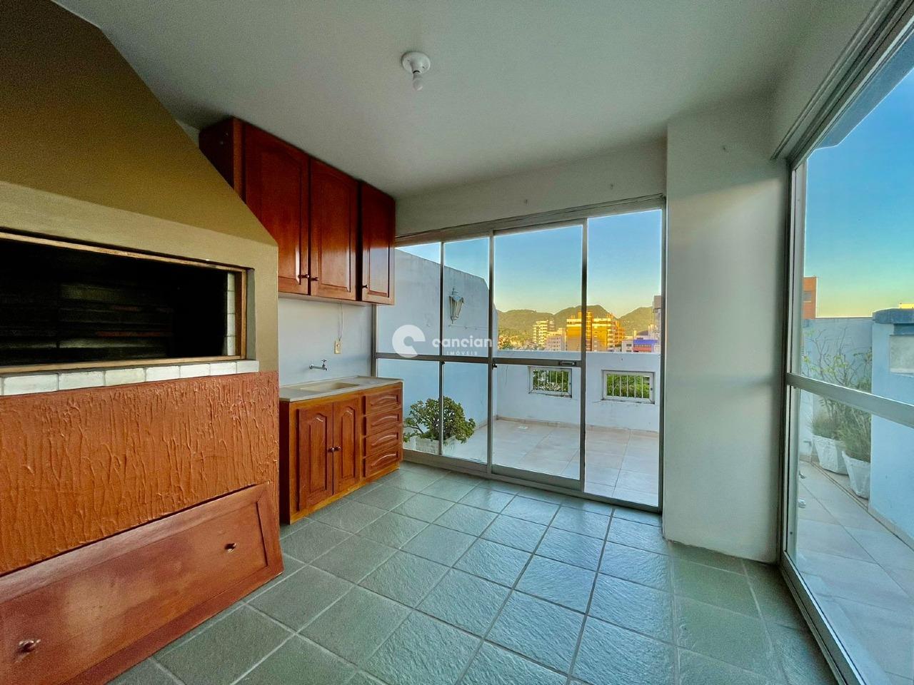 Cobertura à venda no Centro: