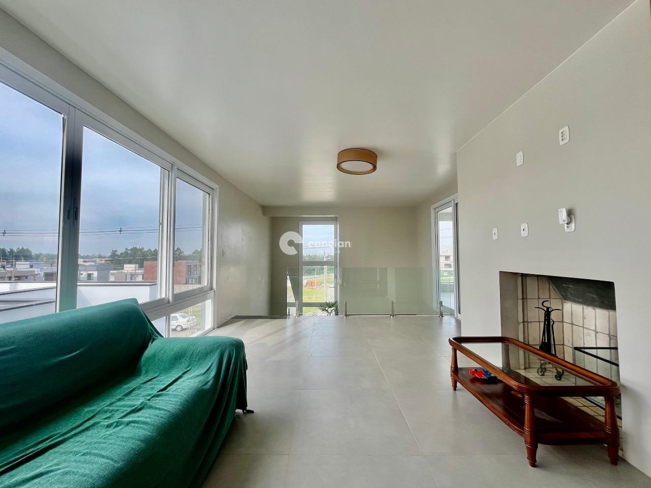 Casa de Condomínio à venda no Tomazetti: