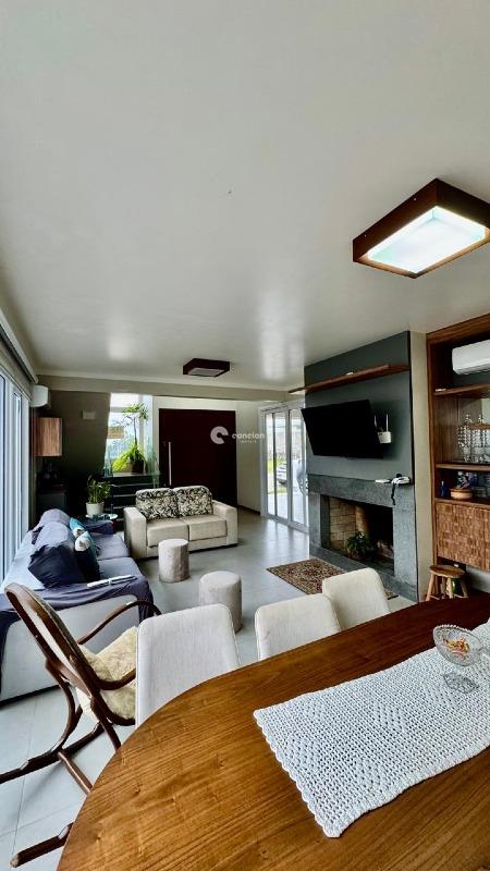 Casa de Condomínio à venda no Tomazetti: