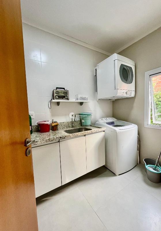 Casa de Condomínio à venda no Tomazetti: