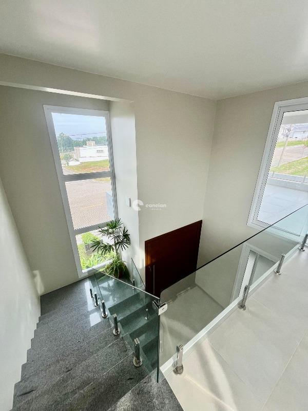 Casa de Condomínio à venda no Tomazetti: