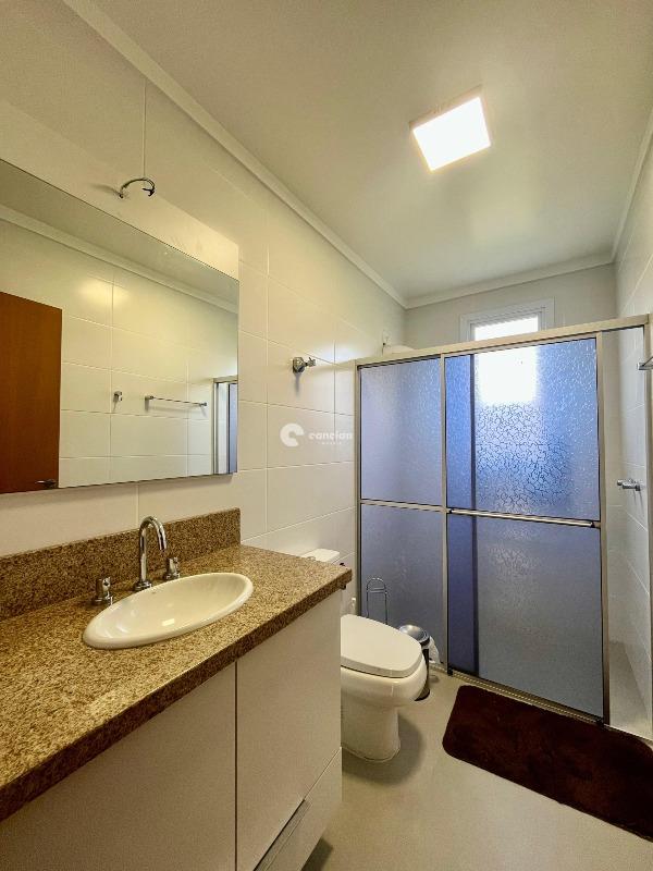 Casa de Condomínio à venda no Tomazetti: