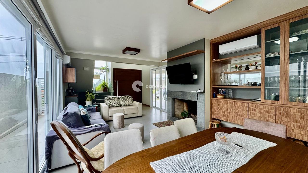 Casa de Condomínio à venda no Tomazetti: