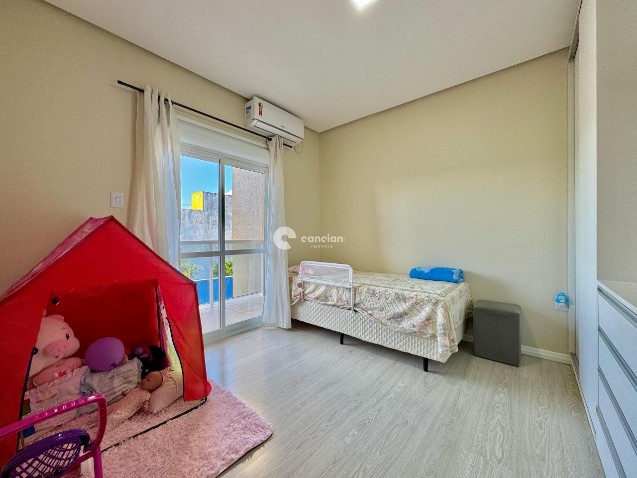 Casa de Condomínio à venda no Pinheiro Machado: 