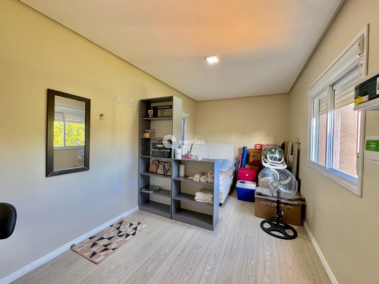 Casa de Condomínio à venda no Pinheiro Machado: 