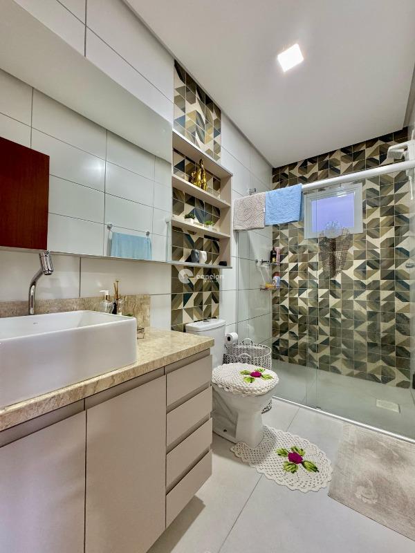 Casa de Condomínio à venda no Pinheiro Machado: 