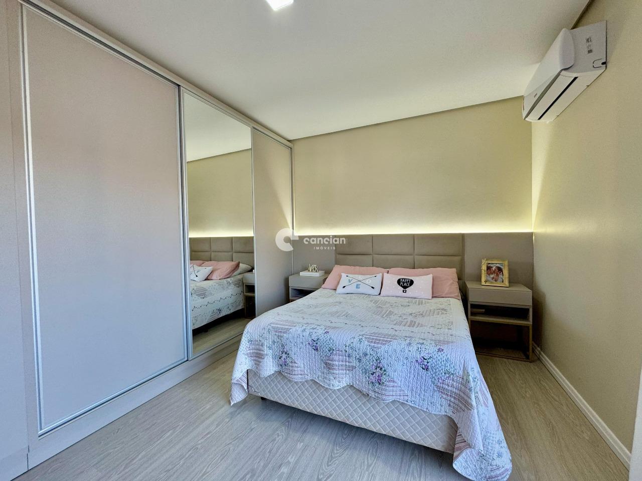 Casa de Condomínio à venda no Pinheiro Machado: 