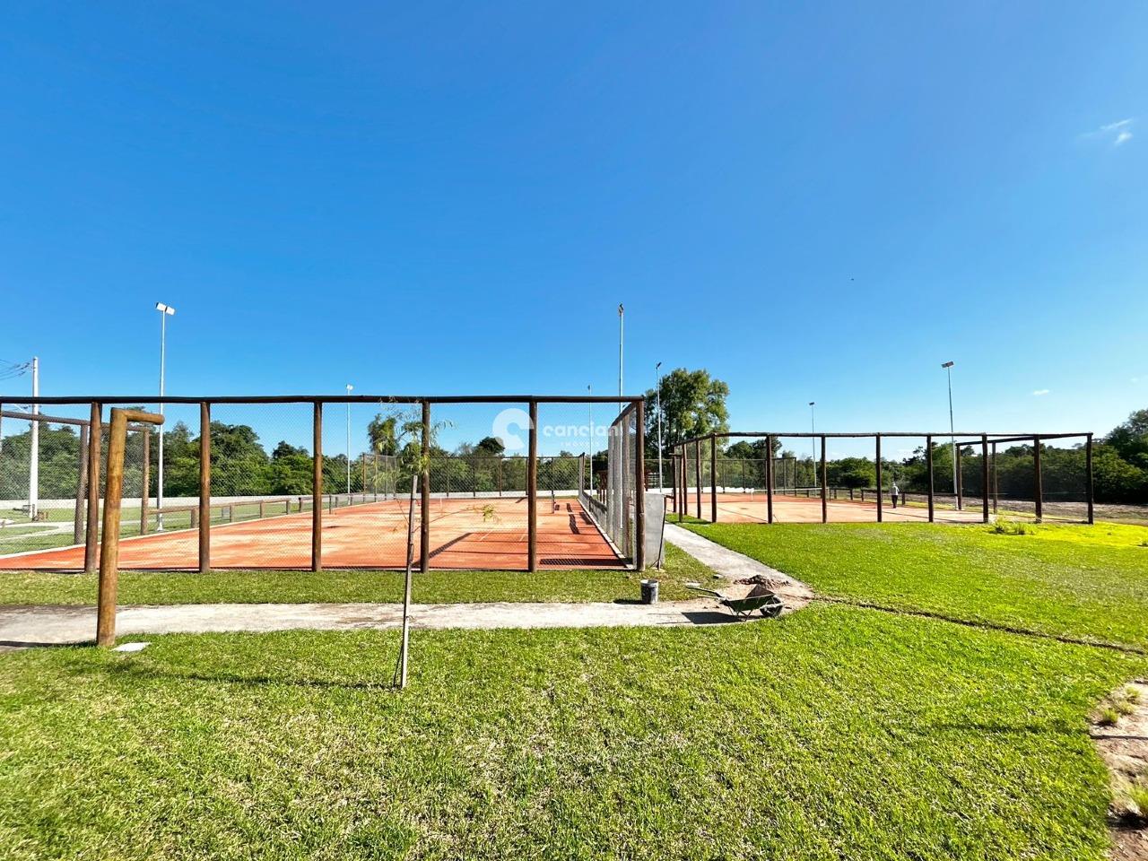 Terreno à venda no Tomazetti: