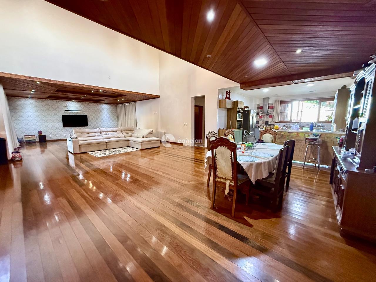 Casa à venda no Dom Antônio Reis: 