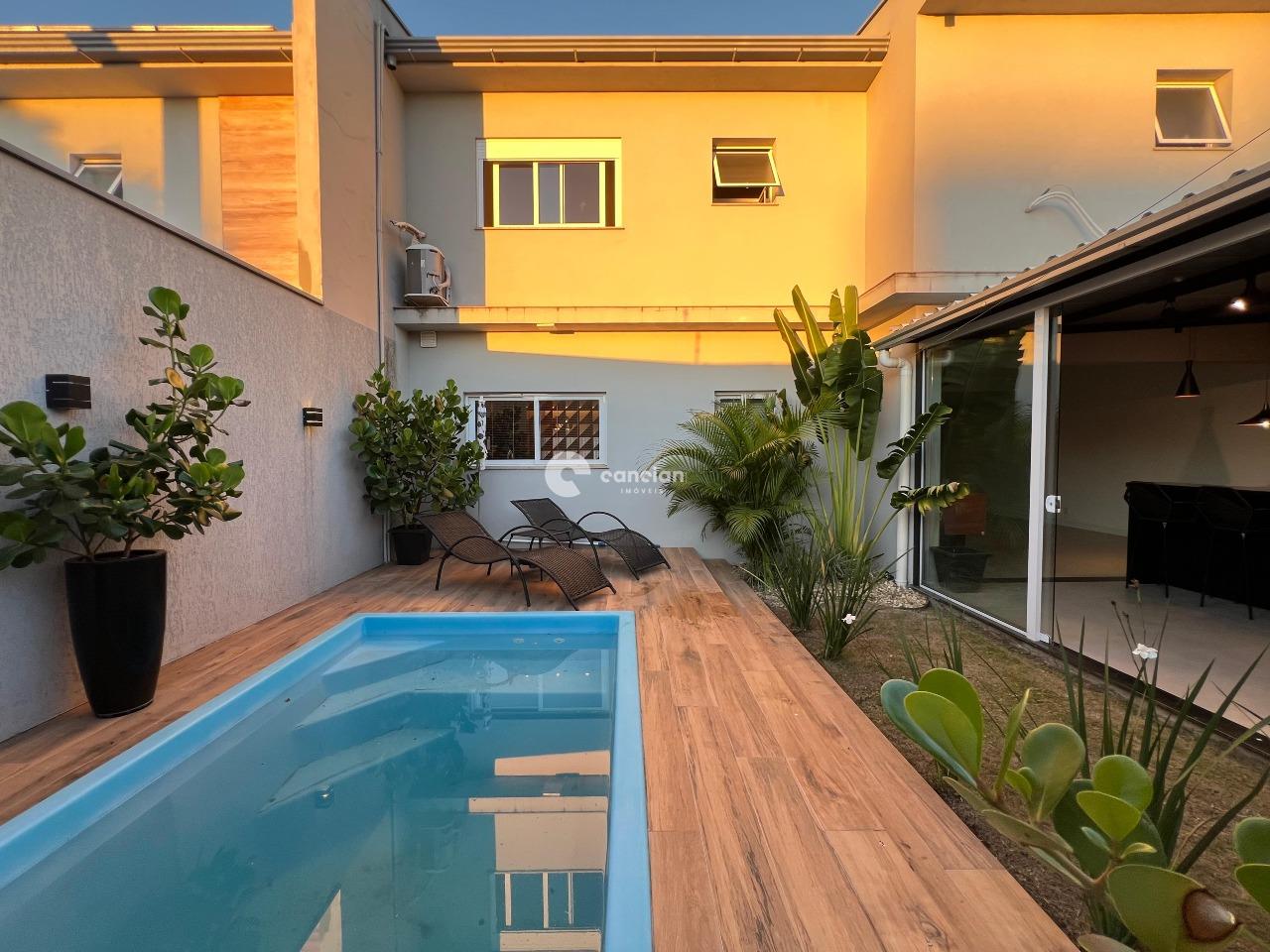 Casa de Condomínio à venda no Camobi: