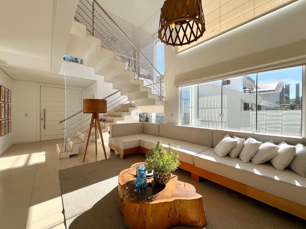 Casa de Condomínio à venda no Tomazetti: