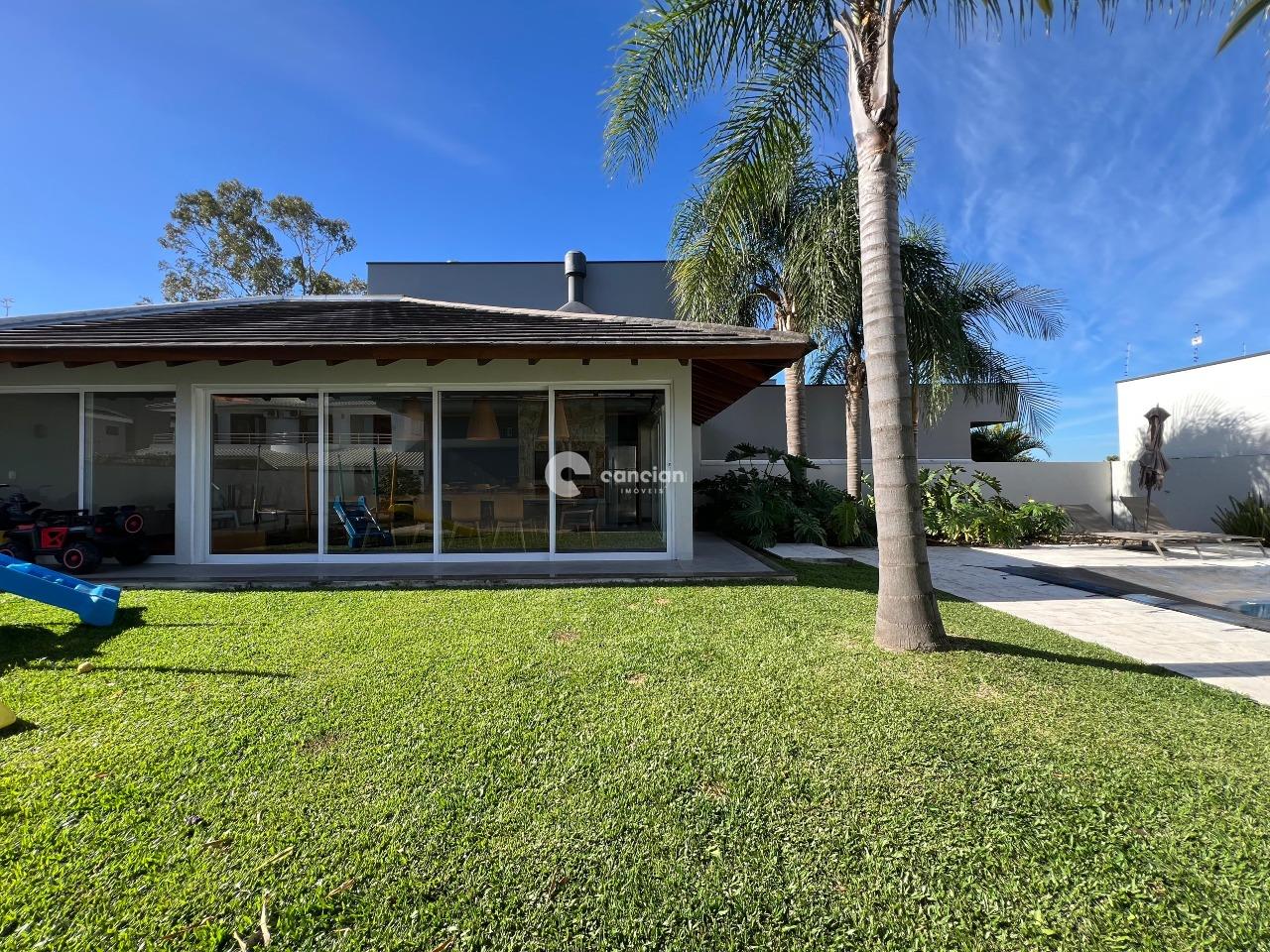 Casa de Condomínio à venda no Tomazetti: