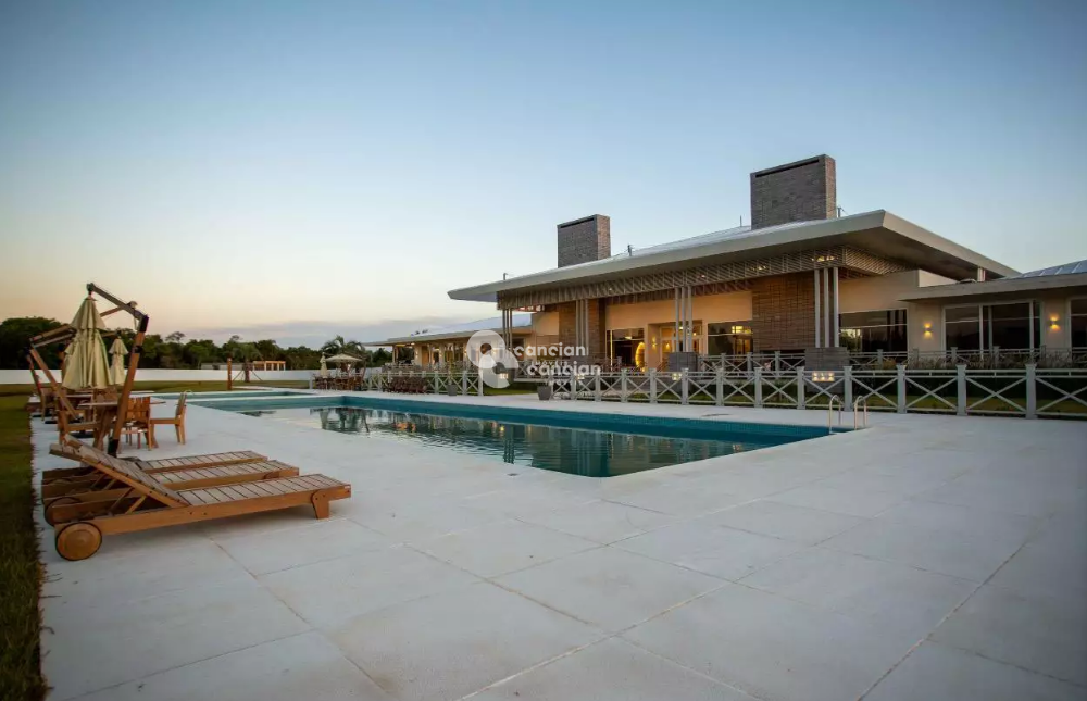 Terreno em condomínio à venda no Tomazetti: 