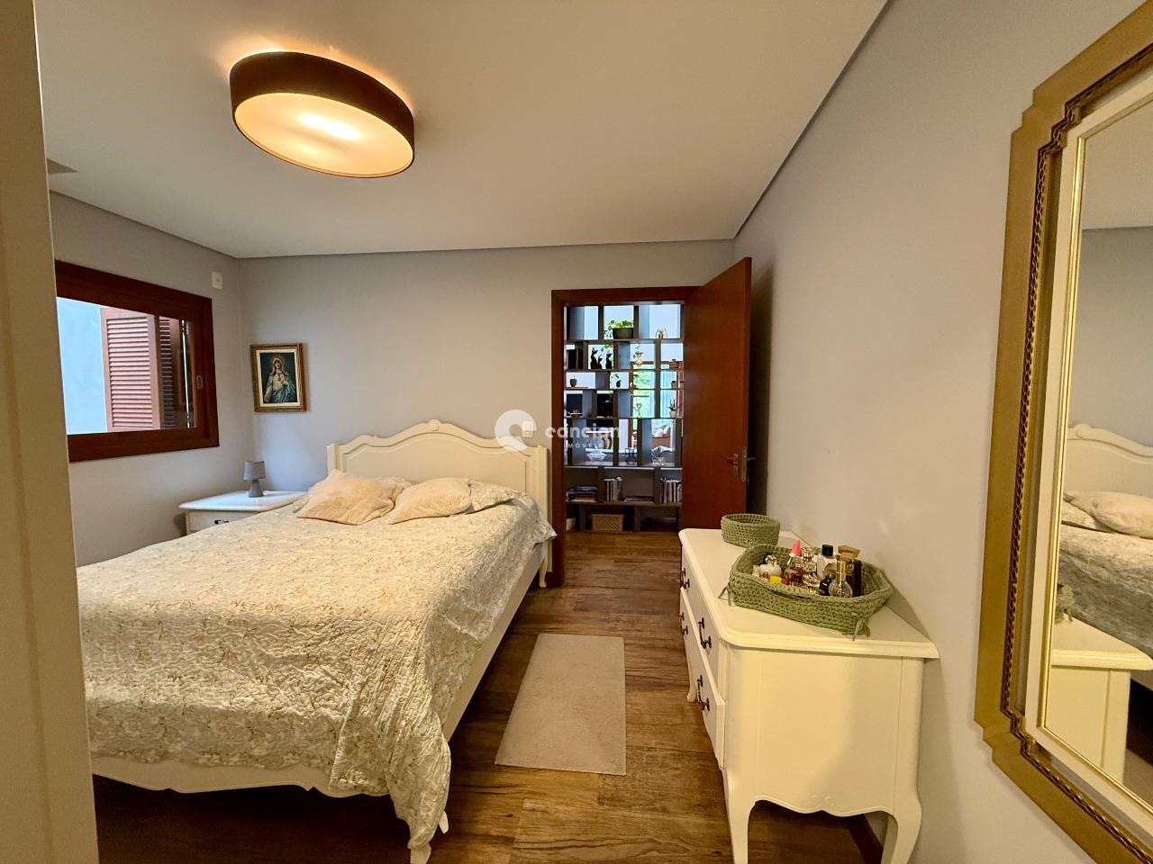 Casa de Condomínio à venda no Tomazetti: 