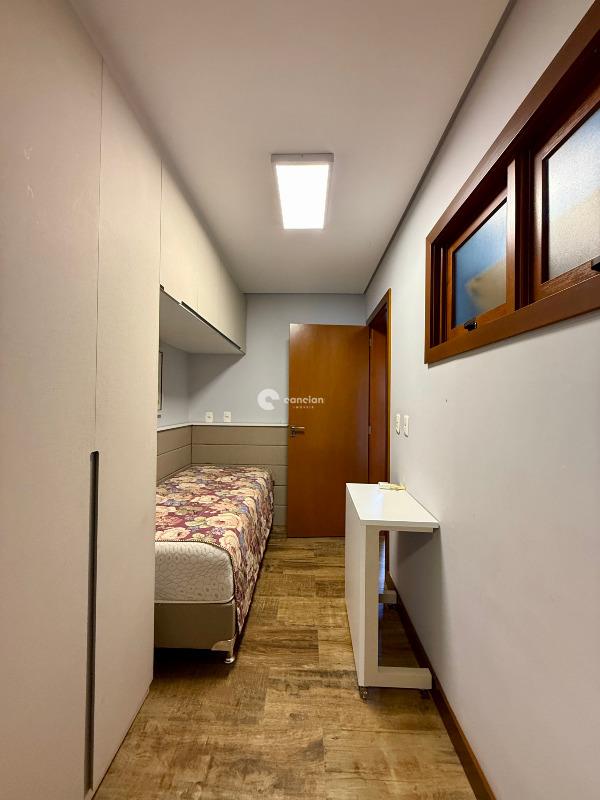 Casa de Condomínio à venda no Tomazetti: 