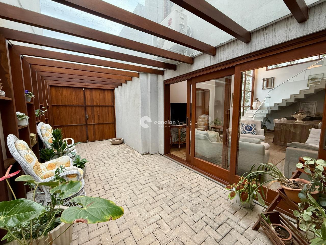 Casa de Condomínio à venda no Tomazetti: 