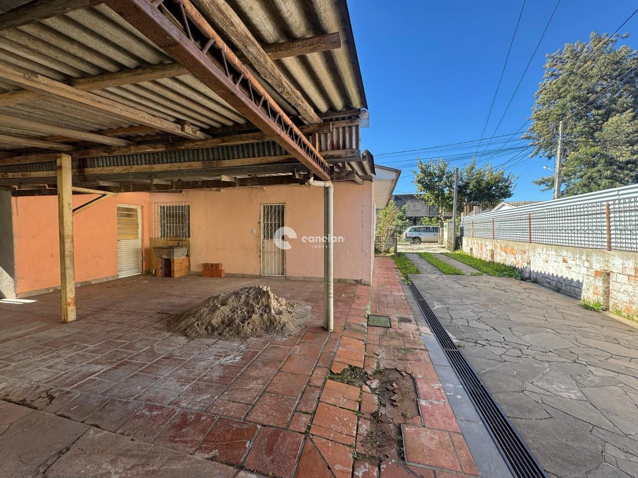 Casa à venda no Lorenzi: garagem