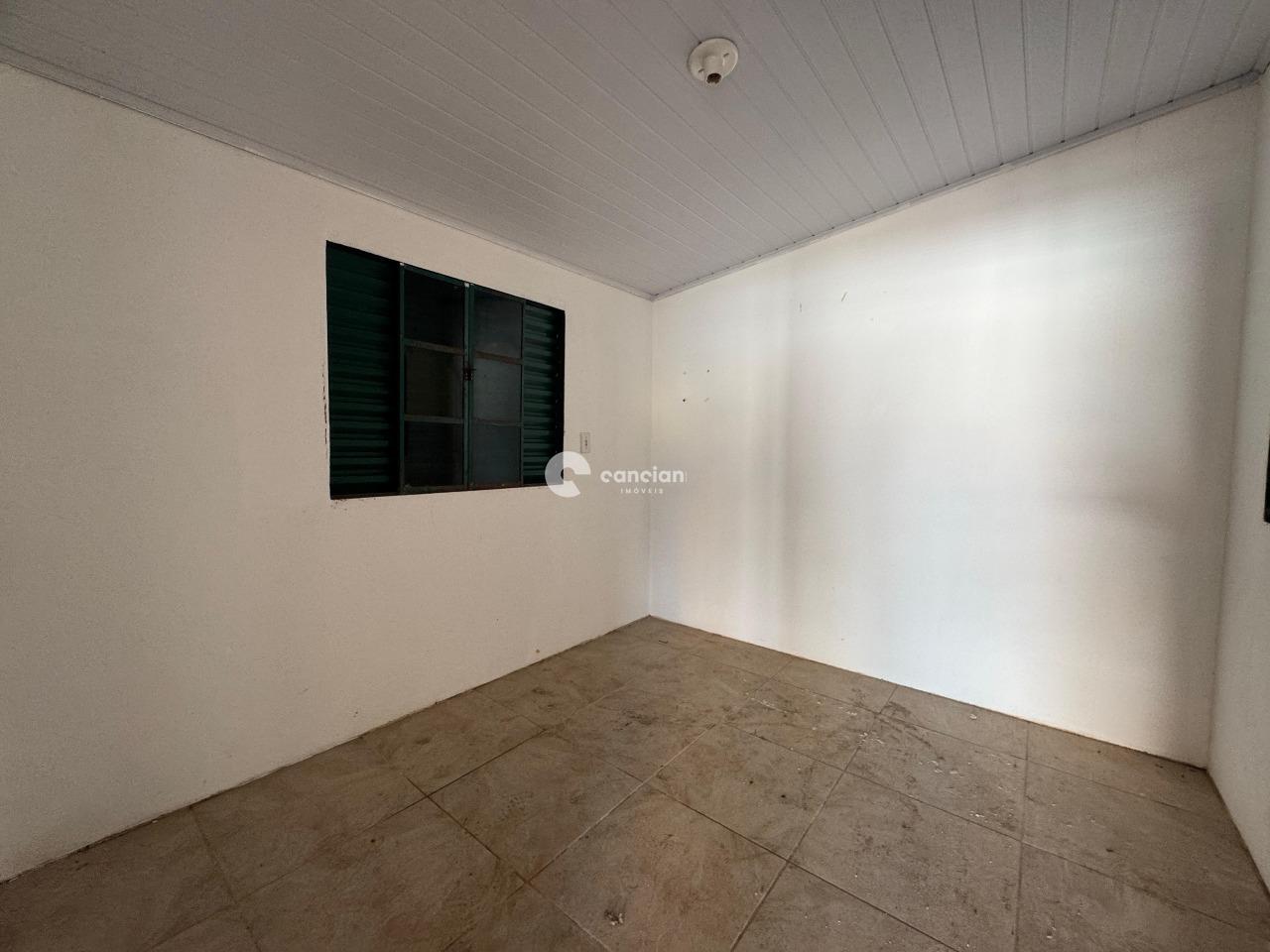 Casa à venda no Lorenzi: peça auxiliar externa