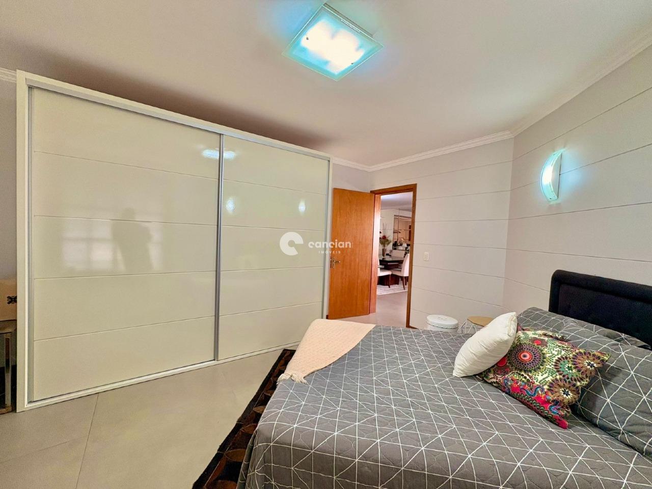 Casa de Condomínio à venda no São José: 