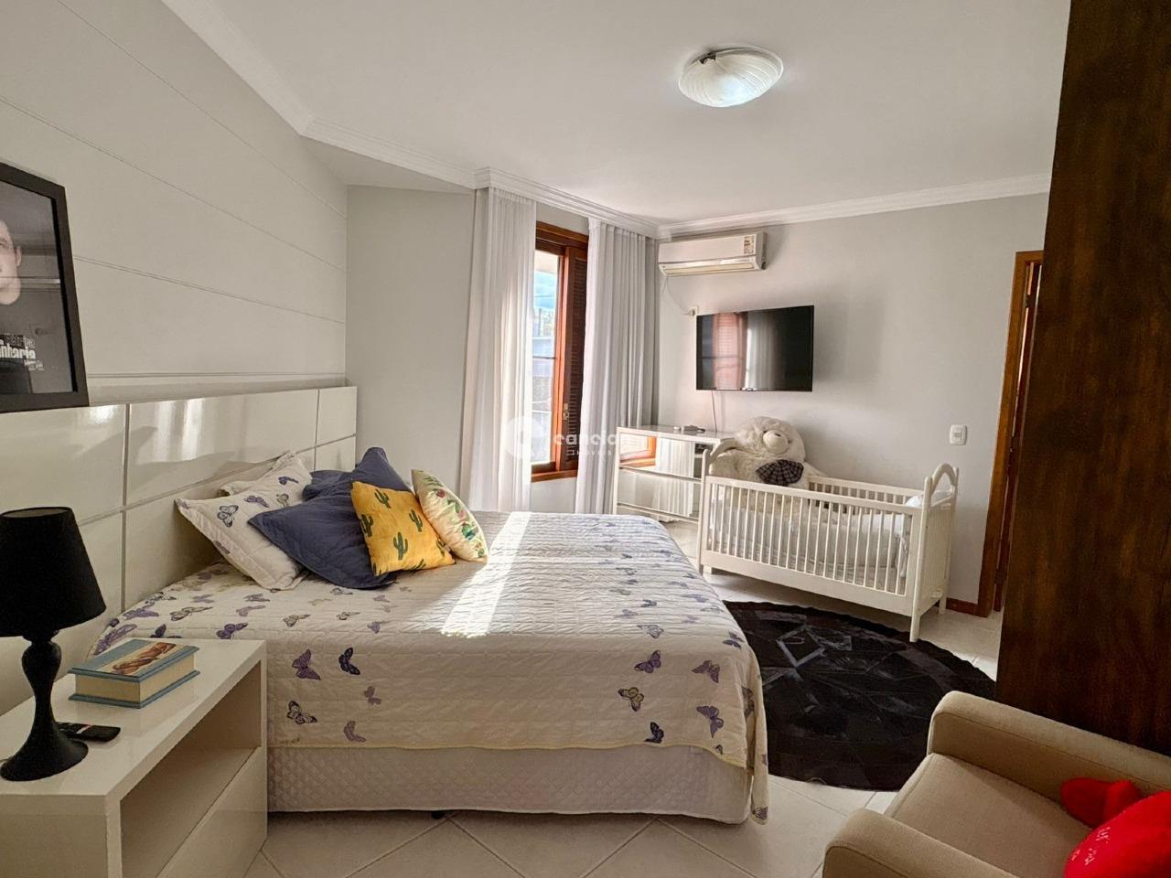 Casa de Condomínio à venda no São José: 