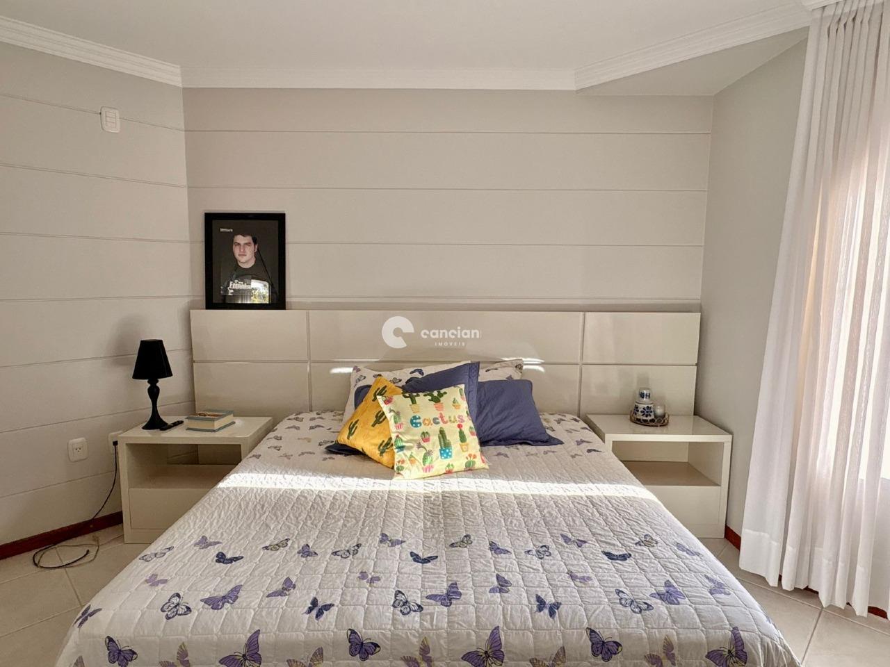 Casa de Condomínio à venda no São José: 